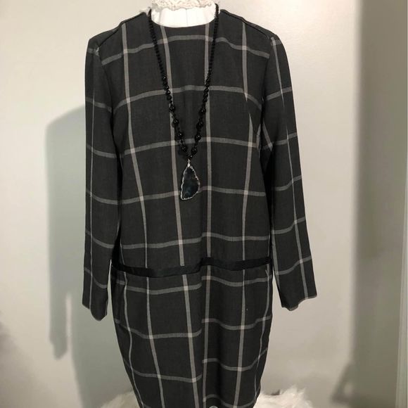 Joe Fresh Dresses & Skirts - XL Joe Fresh Black Pin Stripped Dress 21” waist 34” length 20” pit-pit C3624